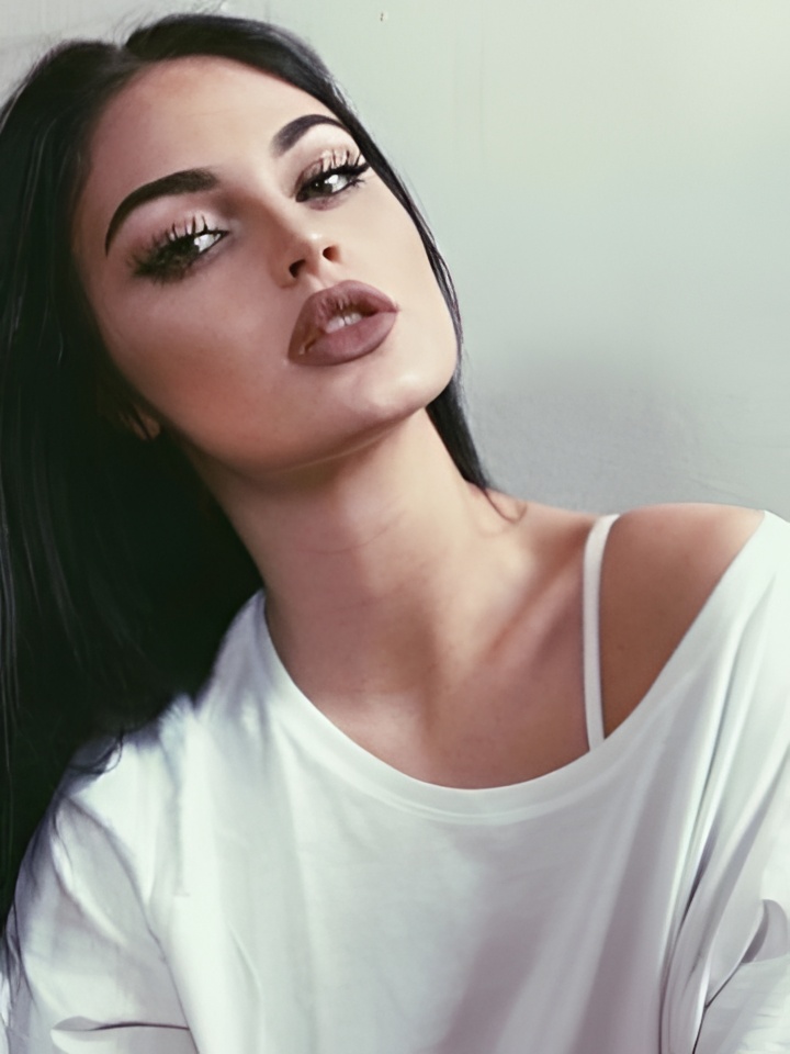 Моника привлекальеная девушка из Ржев цена от 1500 руб