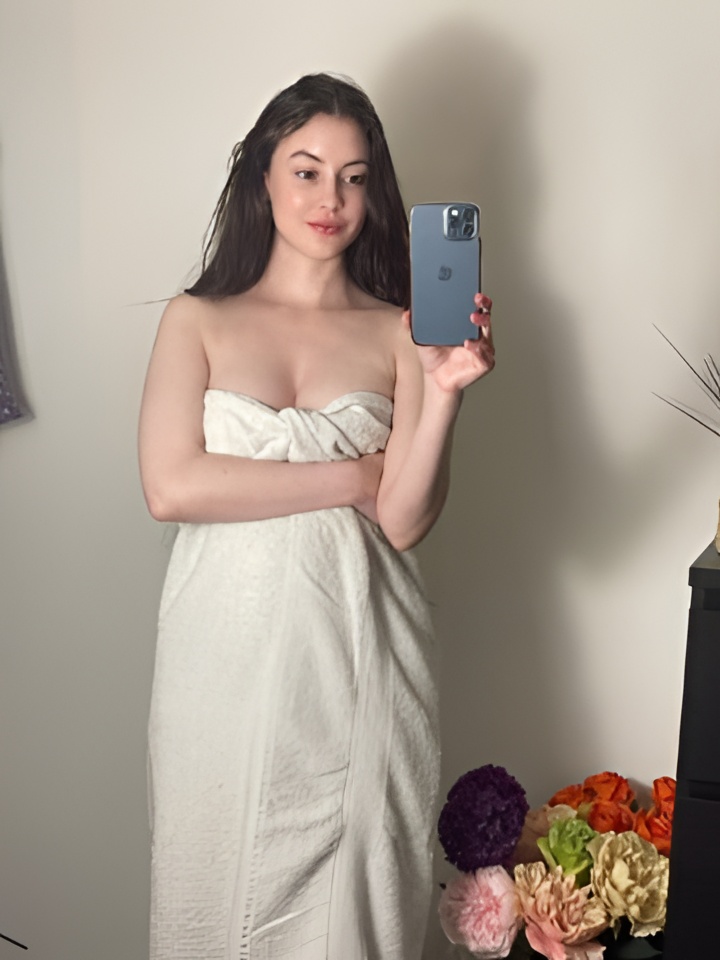 Ната привлекальеная девушка из Ржев цена от 10000 руб