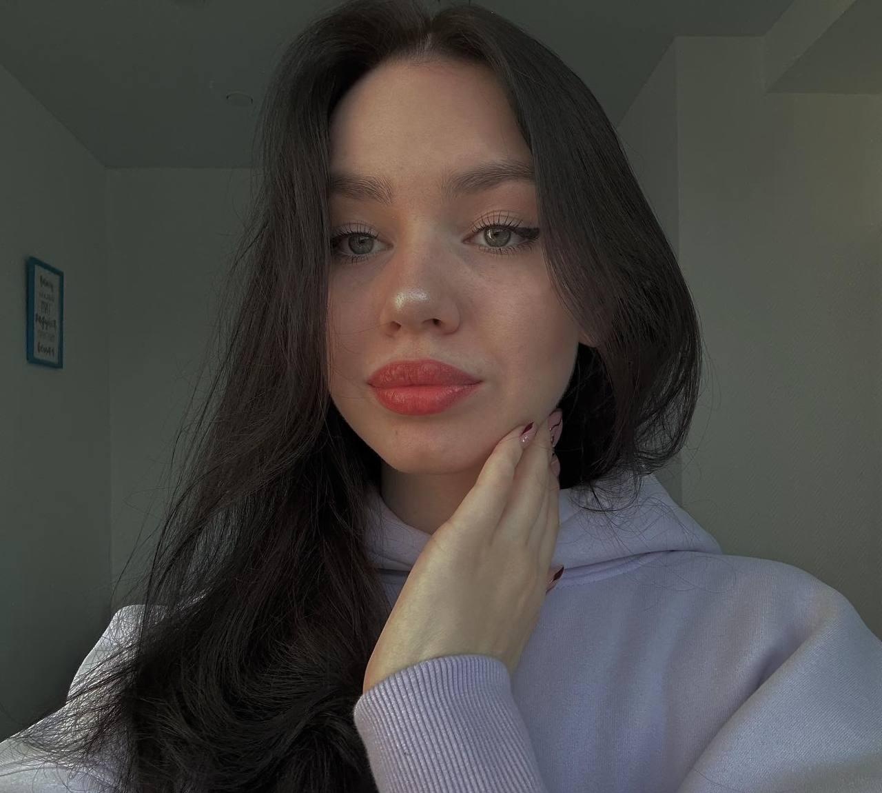 Алиска привлекальеная девушка из Ржев цена от 7000 руб