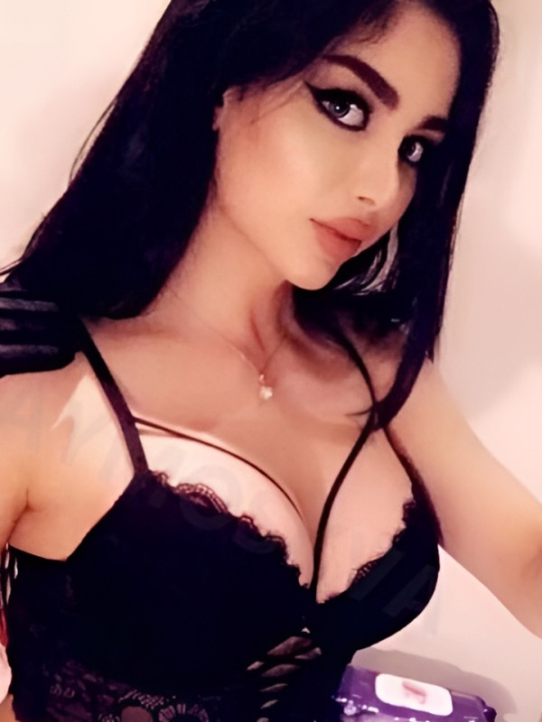 Роксана привлекательная девушка из Ржев цена от 2500 руб