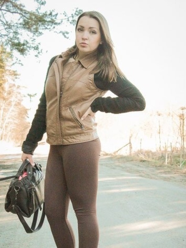 Арина привлекательная девушка из Ржев цена от 3500 руб