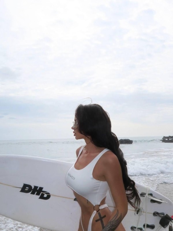 Оксана привлекательная девушка из Ржев цена от 6000 руб