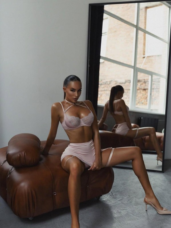 ИНГА привлекательная девушка из Ржев цена от 7000 руб